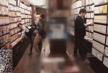 丝袜图书管理员竟然主动去勾引读者①-解解图解