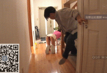 因为父母再婚，我有了新的姐姐，只因穿着太性感弟弟受不了①-解解图解