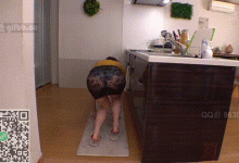 毫无防备的嫂子在弟弟面前总喜欢穿紧身包臀,偷瞄到再也忍不住①-解解图解