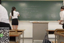 班级里面来了位美腿丝袜女老师,不仅性感而且会主动勾引男学生-解解图解