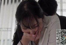 GIF剧情图解3出处，公司里面的人妻那么多出轨的吗，看好自己的老婆吧-解解图解